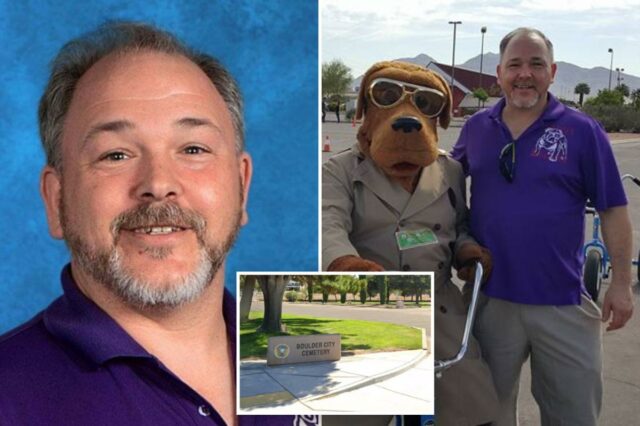 Douglas Trinkle, um professor de 52 anos, retratado em um fundo azul.