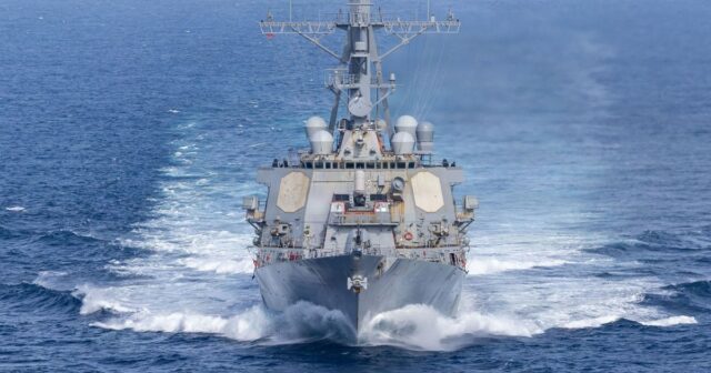 Quais são os prós e os contras do bloqueio naval iraniano de Trump?
