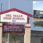 Quatro adolescentes do Texas presos por supostamente sequestrar um ex-colega de escola e torturá-lo por causa de uma disputa de namorada: 'Todo mundo está muito assustado'