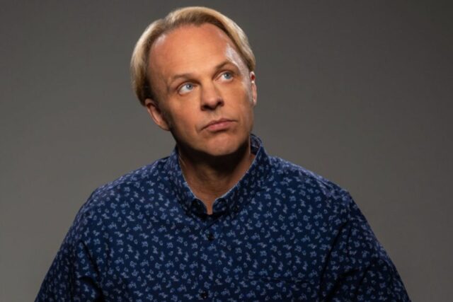 Quem foi David Wilcock? Família de YouTuber emite declaração após suicídio
