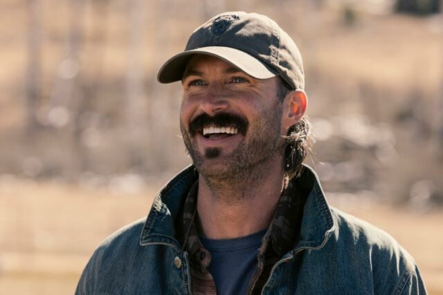 Quem interpreta Garrett em ‘Marshals’?
