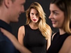 Querida Abby: Minha ‘amiga’ recentemente viúva beijou meu namorado em nossa casa Querida Abby: Minha ‘amiga’ recentemente viúva beijou meu namorado em nossa casa