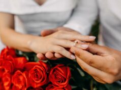 Querida Abby: Quero me mudar para o outro lado do país para ficar com meu noivo, mas tenho medo de deixar minha família doente para trás Querida Abby: Quero me mudar para o outro lado do país para ficar com meu noivo, mas tenho medo de deixar minha família doente para trás