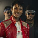 A nova cinebiografia de Michael Jackson, estrelada por seu sobrinho Jaafar Jackson, foi atacada pela crítica, ganhando uma pontuação sombria de 35% de 'podre' no Rotten Tomatoes