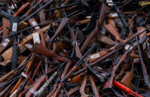 Relatório Bondi: as leis existentes sobre armas não falharam, mas o esforço de recompra continua Relatório Bondi: as leis existentes sobre armas não falharam, mas o esforço de recompra continua
