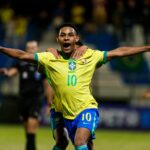 Relatório: Man Utd planeja oferta para contratar o melhor candidato do Brasil, batalha de £ 34 milhões com o Barcelona