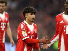 Relatório: Os olheiros do Man Utd identificam o garoto-prodígio do Bayern de Munique como uma contratação em potencial, impressionados com sua técnica Relatório: Os olheiros do Man Utd identificam o garoto-prodígio do Bayern de Munique como uma contratação em potencial, impressionados com sua técnica