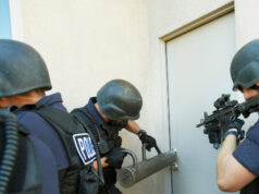 Representante estadual do RI: Banir os AR-15 não é suficiente; Devemos usar o ‘poder de polícia’ para garantir que os proprietários os descartem Representante estadual do RI: Banir os AR-15 não é suficiente; Devemos usar o 'poder de polícia' para garantir que os proprietários os descartem