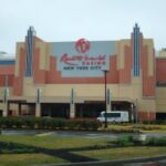 O exterior do Resorts World New York City, em 2015.