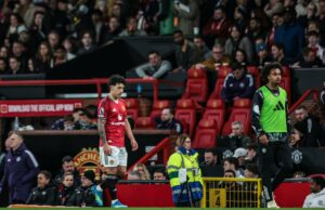 Rio Ferdinand compartilha seu veredicto honesto sobre o cartão vermelho de Lisandro Martinez contra o Leeds United Rio Ferdinand compartilha seu veredicto honesto sobre o cartão vermelho de Lisandro Martinez contra o Leeds United