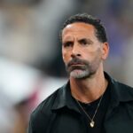 Rio Ferdinand nomeia dois jogadores do Tottenham que contrataria no Man Utd se o Spurs fosse rebaixado da Premier League