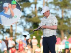 Robert MacIntyre vira o dedo médio em colapso selvagem do Masters Robert MacIntyre, da Escócia, alinha uma tacada no 18º green durante a primeira rodada do Torneio Masters de 2026 no Augusta National Golf Club em 9 de abril de 2026 em Augusta, Geórgia.