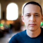 Ron Leshem na Canneseries: 'Há tantas razões pelas quais hoje deve ser a era de ouro do drama global'