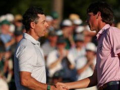 Rory McIlroy mostra gesto sincero para aluno do ensino médio no Masters GettyImages-1479448264 McIlroy e Woods