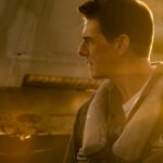 Tom Cruise e Brad Pitt comparecem ao