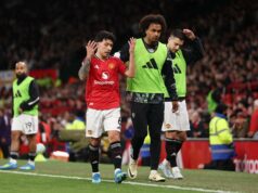 Roy Keane argumenta que ‘ambos os lados’ tiveram um caso durante o polêmico incidente entre Man Utd e Leeds enquanto ele dá seu veredicto Roy Keane argumenta que 'ambos os lados' tiveram um caso durante o polêmico incidente entre Man Utd e Leeds enquanto ele dá seu veredicto