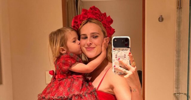 Rumer Willis compartilha vídeo sincero de seu filho amamentando, critica Rumer Willis compartilha vídeo sincero de seu filho amamentando, critica os críticos