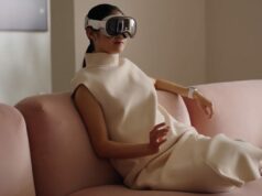 Rumores incompletos sugerem que os óculos Apple suportarão gestos manuais no estilo Vision Pro Rumores incompletos sugerem que os óculos Apple suportarão gestos manuais no estilo Vision Pro | A foto mostra uma mulher fazendo um gesto com a mão enquanto usa o Vision Pro