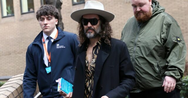 Russell Brand já foi chamado de Diddy de muito intenso