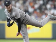 Ryan Weather, agora um novo pai, teve um início sólido na vitória dos Yankees Ryan Weathers faz um arremesso durante a vitória dos Yankees por 8-3 sobre o Astros em 25 de abril de 2026 em Houston.