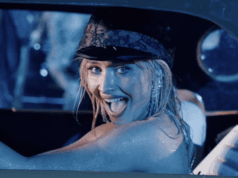 Sabrina Carpenter é a atração principal do Coachella, trazendo sucessos pop sensuais, o brilho da velha Hollywood e um monólogo bizarro de Susan Sarandon para o deserto Sabrina Carpenter é a atração principal do Coachella, trazendo sucessos pop sensuais, o brilho da velha Hollywood e um monólogo bizarro de Susan Sarandon para o deserto