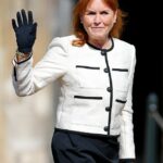 Sarah Ferguson foi vista pela primeira vez em meses em uma estação de esqui ‘luxuosa’ na Áustria (foto em 20 de abril de 2025)