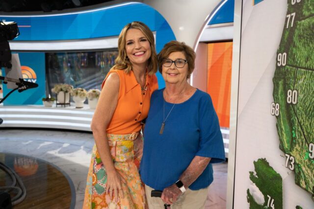 Savannah Guthrie está retornando ao programa “Today” da NBC na segunda-feira pela primeira vez desde que sua mãe de 84 anos, Nancy Guthrie, foi sequestrada de sua casa no Arizona, há mais de dois meses.