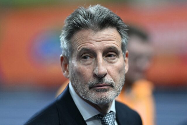 Sebastian Coe responde quando questionado sobre quanto tempo levará para construir o novo estádio do Man Utd
