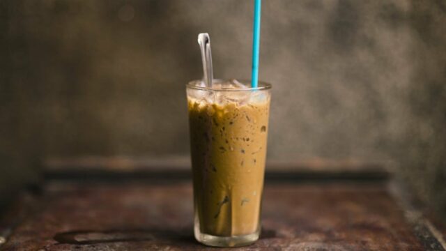 Secangkir Kopi e Teh Kini Lebih Mahal, Efek Perang Mulai Terasa do Sektor Kuliner
