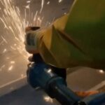 A polícia foi chamada devido a relatos de uma van batendo em um portão da UAV Tactical Systems na Meridian Way em Braunstone por volta das 3h10 da sexta-feira. Na foto: Vídeos filmados por ativistas visando o prédio