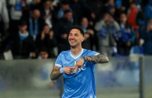 Série A: O atual campeão Napoli vence o AC Milan e aumenta a pressão sobre o Inter Série A: O atual campeão Napoli vence o AC Milan e aumenta a pressão sobre o Inter