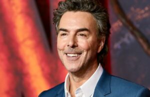 Shawn Levy diz que a IA se tornará uma ‘ferramenta essencial’ para a produção de filmes, mas ele ainda não a ‘incorporou’ de ‘qualquer maneira significativa’ Shawn Levy diz que a IA se tornará uma ‘ferramenta essencial’ para a produção de filmes, mas ele ainda não a ‘incorporou’ de ‘qualquer maneira significativa’