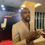 Shayne Pattynama Dikritik Bung Binder, Greg Nwokolo Murka: Jangan Asal Bacot!