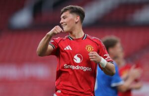Shea Lacey roubou a cena, mas Carrick viu seu eu mais jovem no garoto-prodígio do Man Utd na última vitória na academia Shea Lacey e Amir Ibragimov elogiam o jovem do Man Utd após momento sensacional