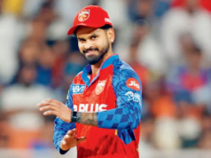 Shreyas Iyer explica como o movimento do gatilho o ajuda a criar ritmo enquanto rebate Shreyas Iyer explica como o movimento do gatilho o ajuda a criar ritmo enquanto rebate