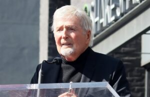 Sid Krofft, produtor e criador de ‘HR Pufnstuf’, ‘Land of the Lost’, morre aos 96 Sid Krofft, produtor e criador de 'HR Pufnstuf', 'Land of the Lost', morre aos 96