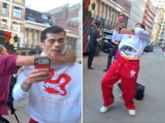 Sneako, influenciador da ‘manosfera’ em busca de atenção, jogado no chão por um estranho durante transmissão ao vivo em Nova York Sneako, influenciador da 'manosfera' em busca de atenção, jogado no chão por um estranho durante transmissão ao vivo em Nova York