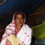 Akram Ali estava perto das ruínas de sua casa de quatro cômodos, sob um calor escaldante.