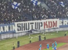 Spanduk viral ‘Shut Up KDM’ de GBLA, Ini Respons Pelatih Persib Bojan Hodak Spanduk viral 'Shut Up KDM' de GBLA, Ini Respons Pelatih Persib Bojan Hodak
