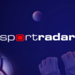 Logotipo da Sportradar com futebol, bola de tênis e imagens esportivas representando tecnologia de apostas, dados esportivos e serviços de integridade. Sportradar nega alegações de vendedores a descoberto sobre links para apostas ilegais