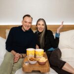 Dominique Dunne, JoBeth Williams, Craig T. Nelson e Oliver Robbins no filme de terror de 1982