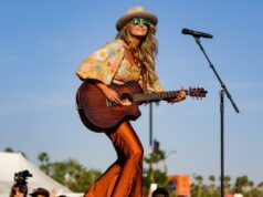 Stagecoach 2026: como assistir à transmissão ao vivo de sábado com Lainey Wilson, Bush, Teddy Swims, Pitbull e mais Stagecoach 2026: como assistir à transmissão ao vivo de sábado com Lainey Wilson, Bush, Teddy Swims, Pitbull e mais