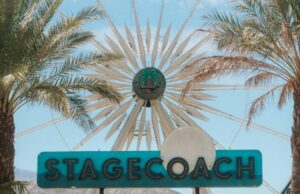 Stagecoach Festival emite evacuação de emergência devido a ventos fortes – apenas para reabrir menos de duas horas depois Stagecoach Festival emite evacuação de emergência devido a ventos fortes - apenas para reabrir menos de duas horas depois