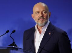 Steve Hilton, endossado por Trump, revela plano para trazer a produção de volta à Califórnia como governador Spencer Pratt, prefeita Karen Bass e vereadora Nithya Raman