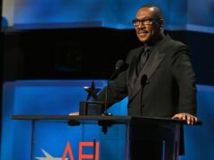 Stevie Wonder, Dave Chappelle e mais homenageiam Eddie Murphy na cerimônia de premiação AFI Life Achievement: ‘I Quase Teared Up’ Stevie Wonder, Dave Chappelle e mais homenageiam Eddie Murphy na cerimônia de premiação AFI Life Achievement: 'I Quase Teared Up'