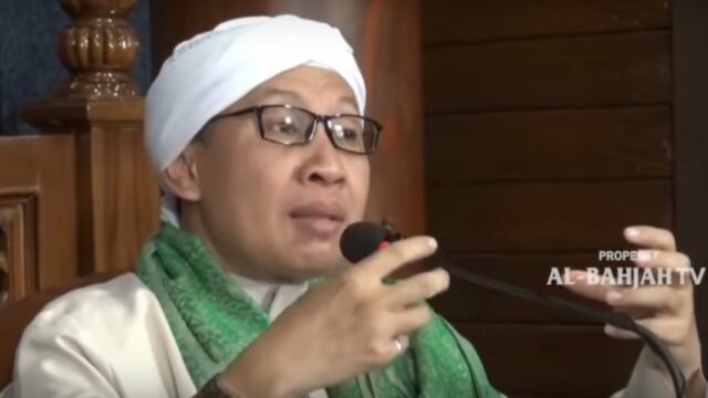 Sudah Mampu Finansial, Lebih Baik Haji Dulu ou Menolong Orang? Ini Penjelasan Buya Yahya
