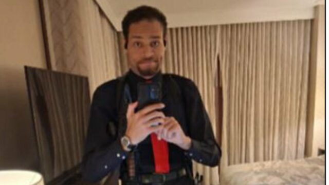 Fotografias de um processo judicial do Departamento de Justiça dos EUA mostrando o suposto atirador Cole Tomas Allen dentro de um quarto de hotel em Washington.