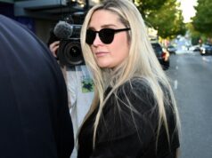 Suspira quando ex-funcionário de caridade cristão evita prisão por causa de livro de abuso Suspira quando ex-funcionário de caridade cristão evita prisão por causa de livro de abuso