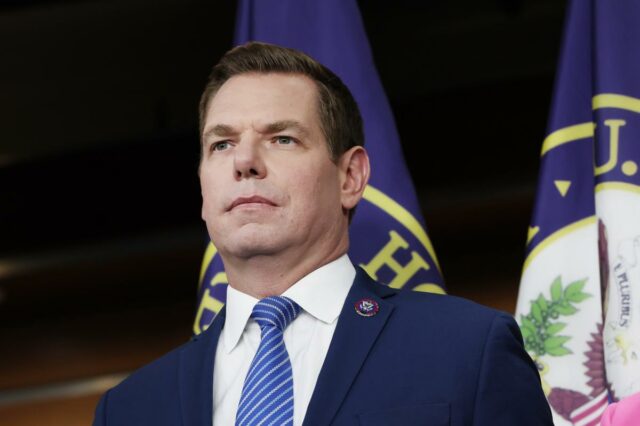Swalwell merece coisa pior, mas... . ., revolta contra a Swalwell merece coisa pior, mas... . ., revolta contra a loucura climática e outros comentários