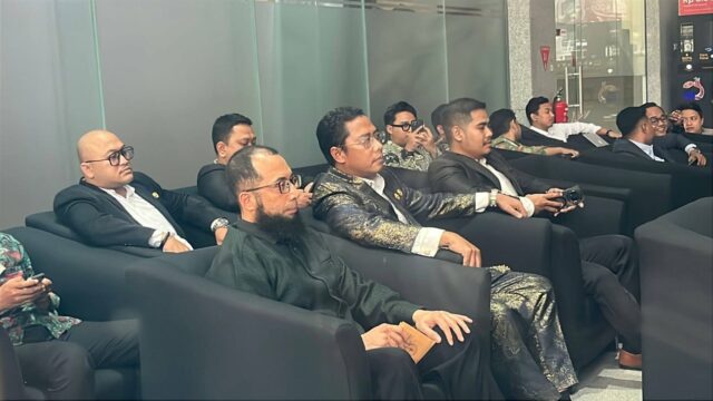 Tegas! Khalid Basalamah Ngaku Tak Pernah Interacção com Eks Menag Yaqut
